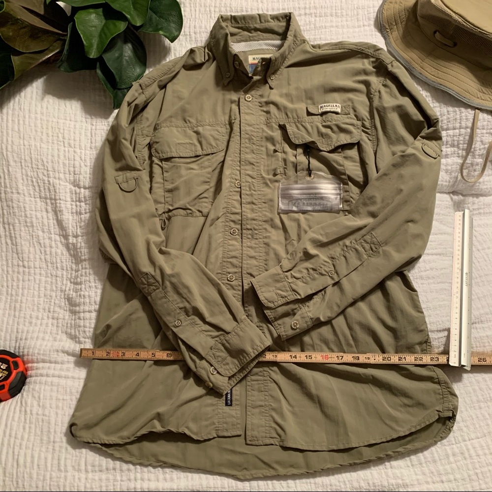 (2) Men’s L outdoor/fishing shirts.